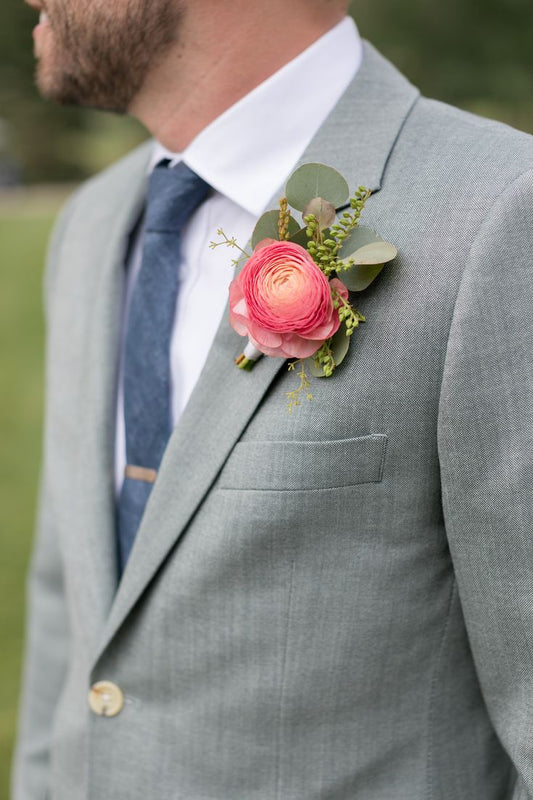 Ranunculus Boutonniere